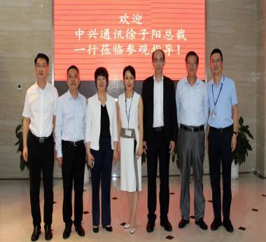 中興通訊總裁徐子陽一行蒞臨揚杰科技參觀指導！